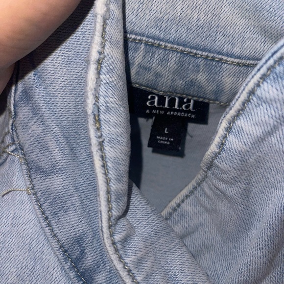 Large Jean Jacket from Ana - Picture 3 of 3